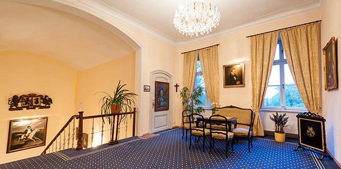Schlosshotel Ruehstaedt Garni - Natur & Erholung An Der Elbe Buitenkant foto